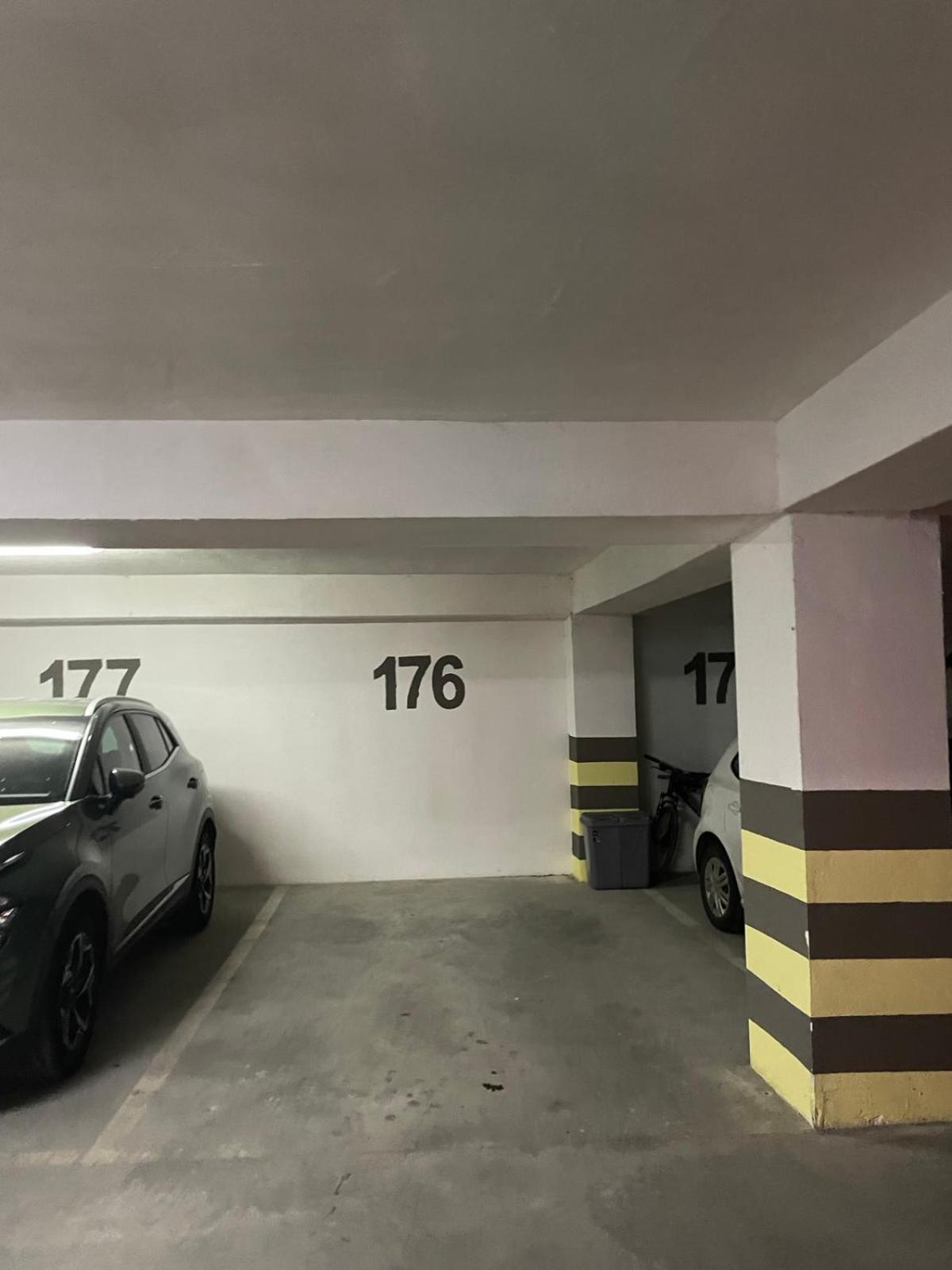 Porta Leks Apartment, Self Check-In, Own Parking Σκόπια Εξωτερικό φωτογραφία